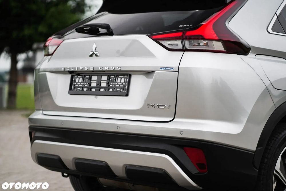 Mitsubishi Eclipse Cross Plug-In Hybrid 4WD Top - 14