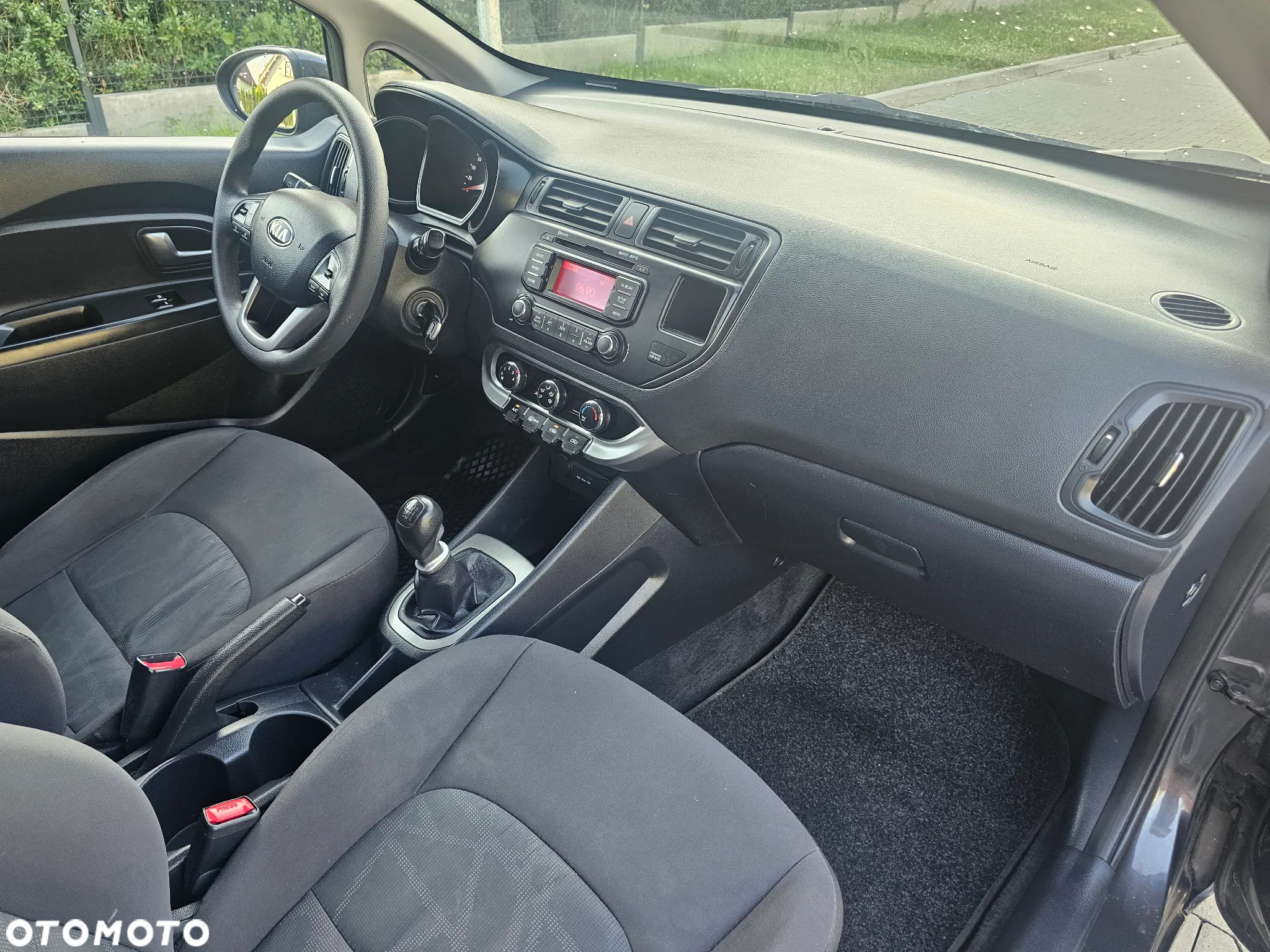 Kia Rio 1.1 CRDI Dream Team Edition - 10