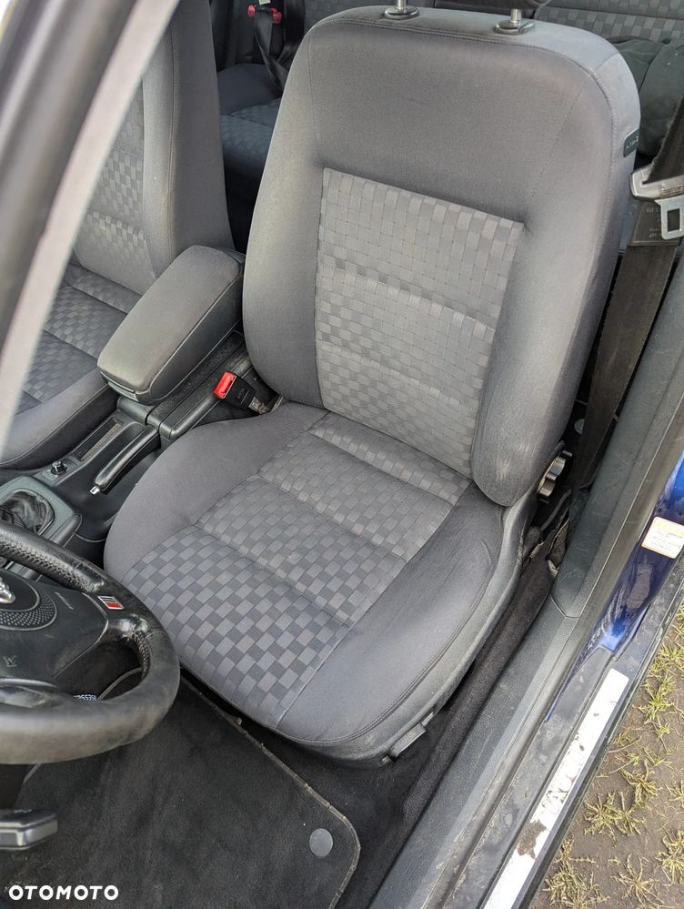 Audi A6 Avant 2.8 30V - 23