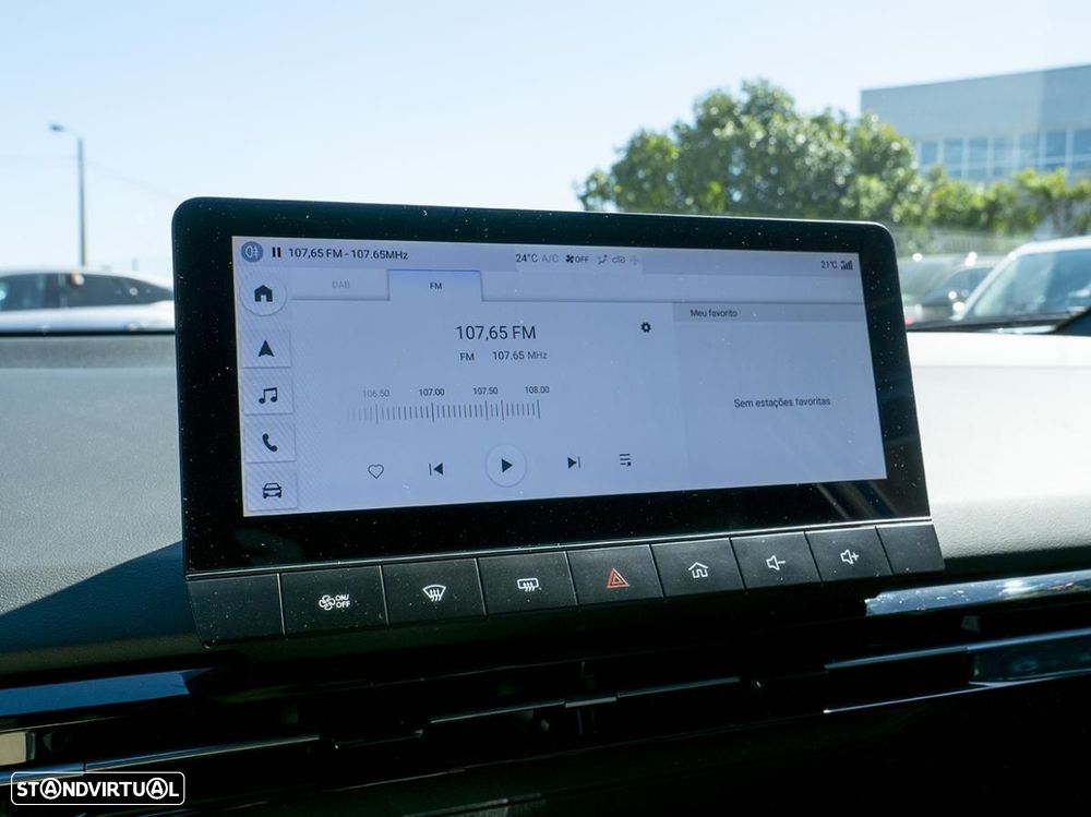 MG MG4 64 kWh Luxury - 33