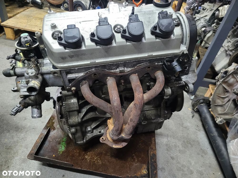 Honda civic VII sedan 1.6 D16V1 Silnik - 8