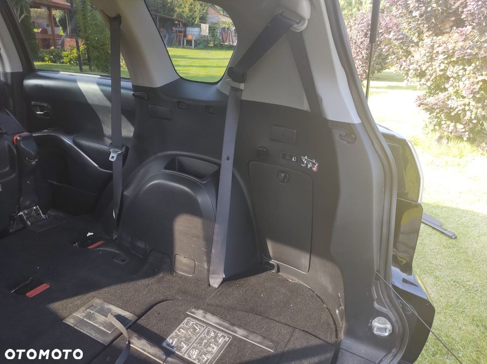 Mitsubishi Outlander - 14