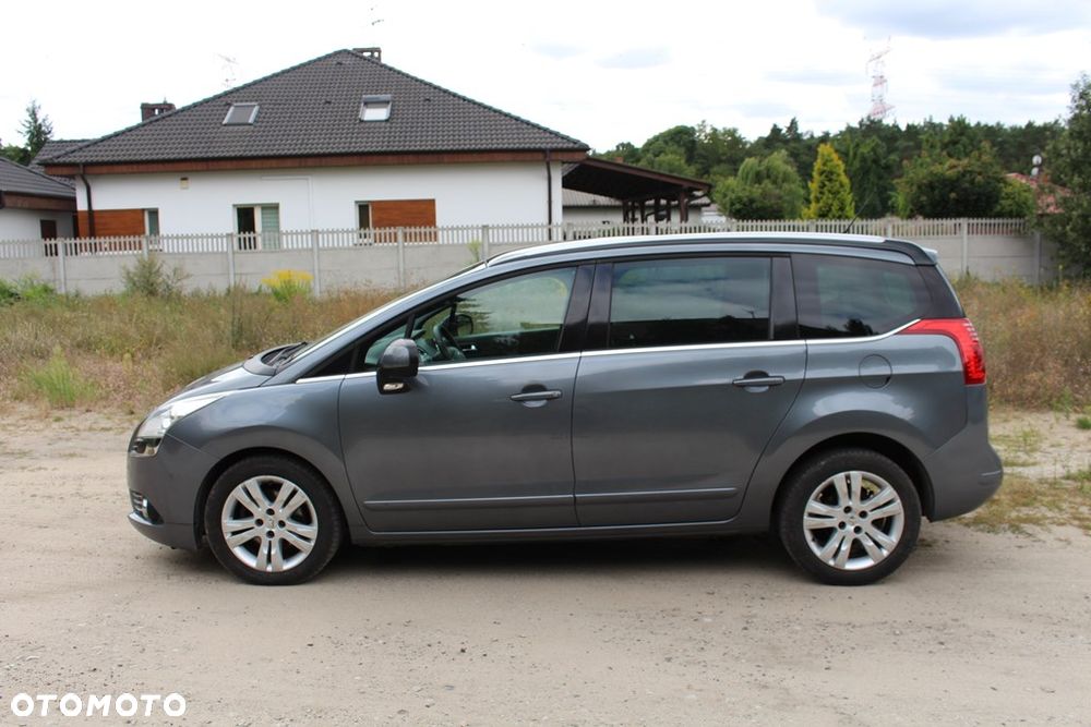 Peugeot 5008 - 5