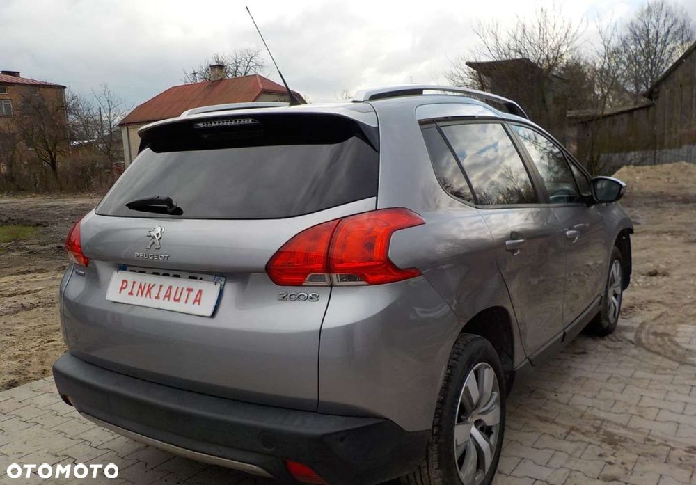 Peugeot 2008 1.2 Pure Tech GPF Style - 14