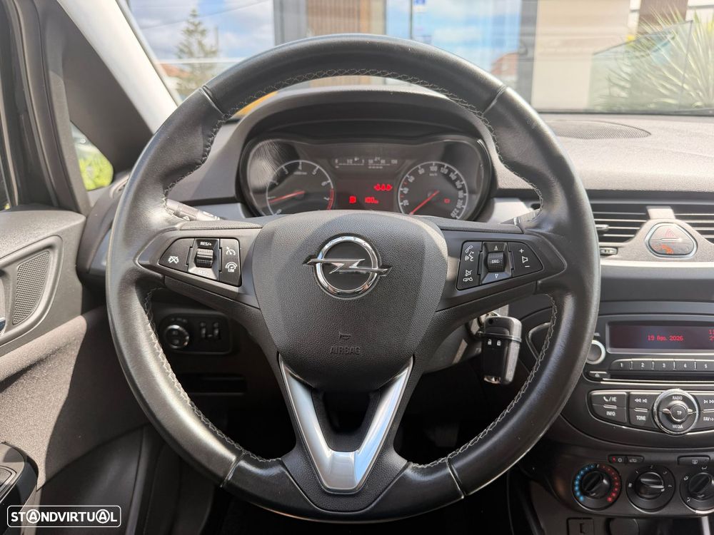 Opel Corsa 1.2 120 Anos - 17