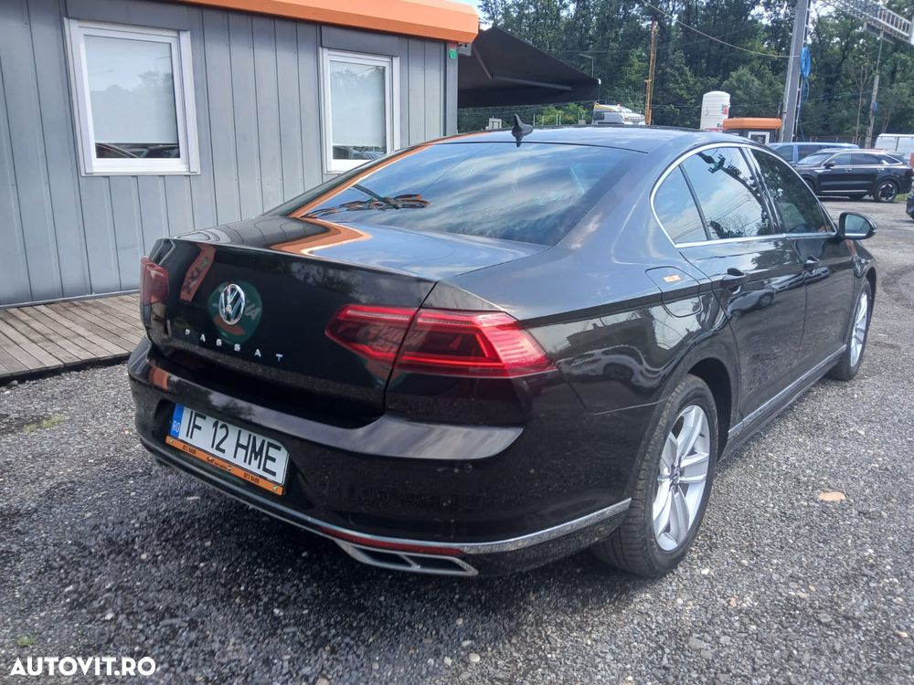 Volkswagen Passat 2.0 TDI DSG R Executive - 4