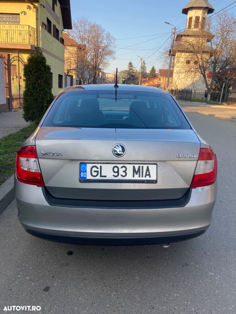 Skoda RAPID 1.2 TSI Ambition - 6