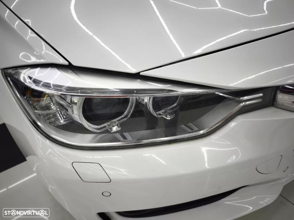 BMW 320 d Aut. Modern Line - 11