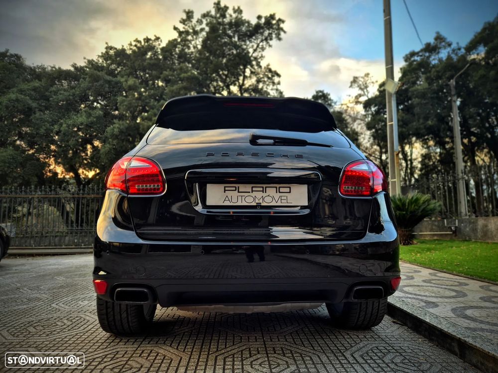 Porsche Cayenne Tiptronic S - 16
