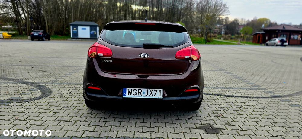 Kia Ceed 1.6 GDI L - 10