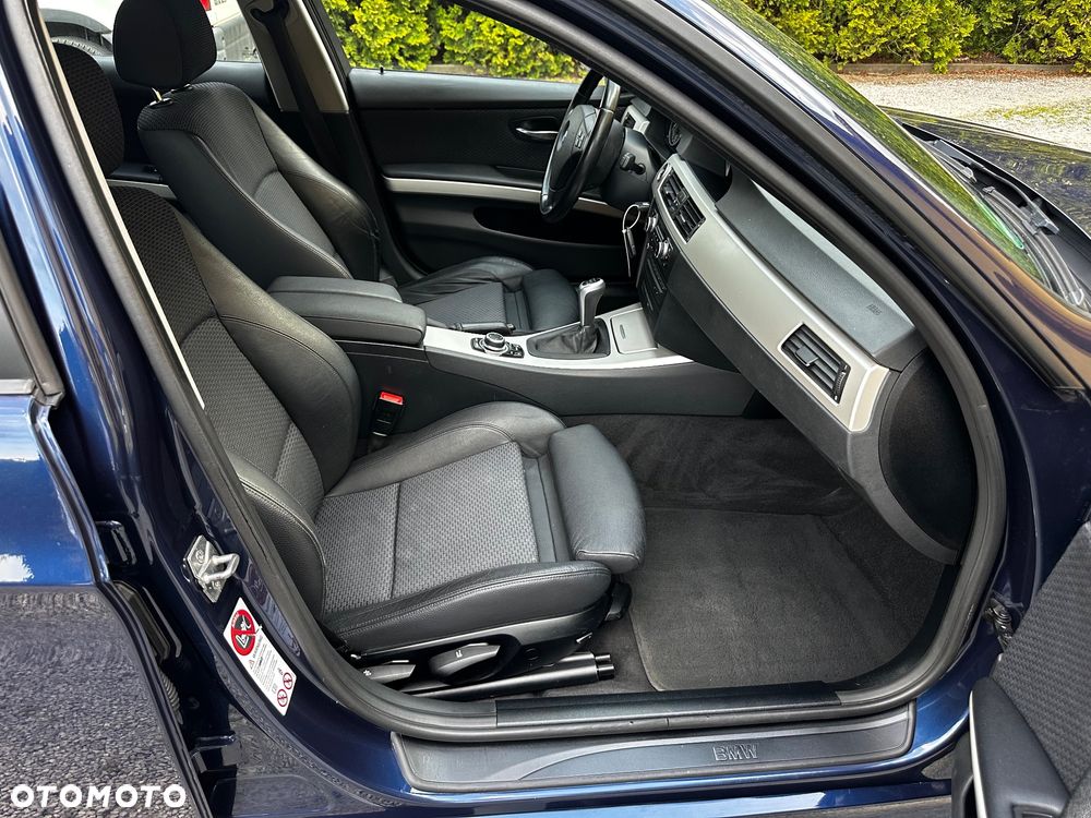 BMW Seria 3 - 30