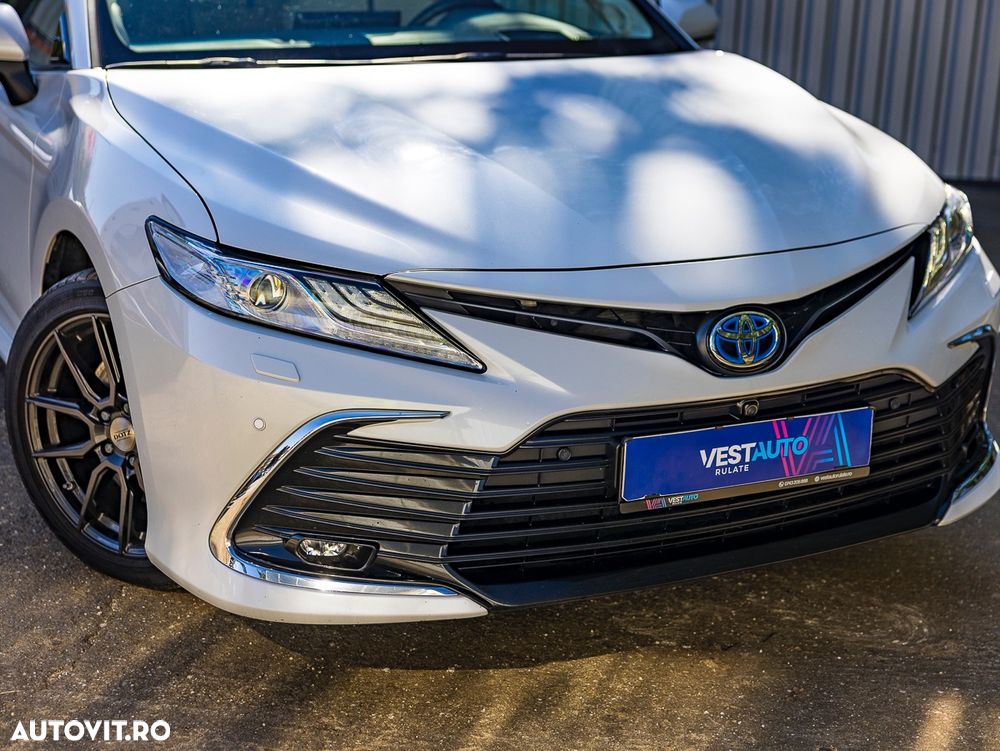 Toyota Camry 2.5 Hybrid Exclusive - 32