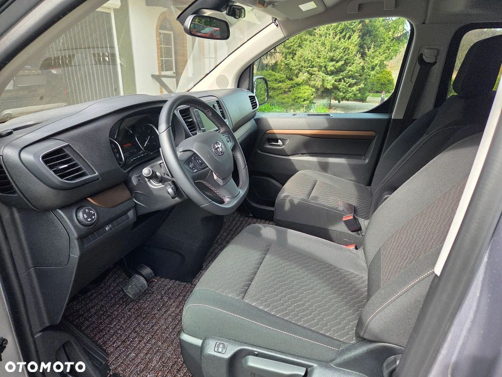 Toyota ProAce Kombi D-4D Long 2,8t - 5