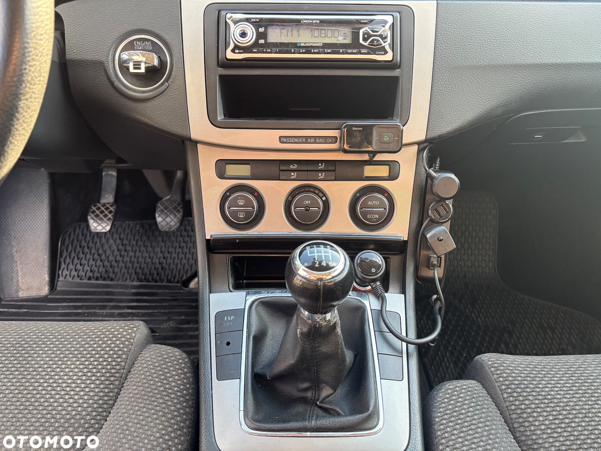 Volkswagen Passat 2.0 TDI Comfortline - 24