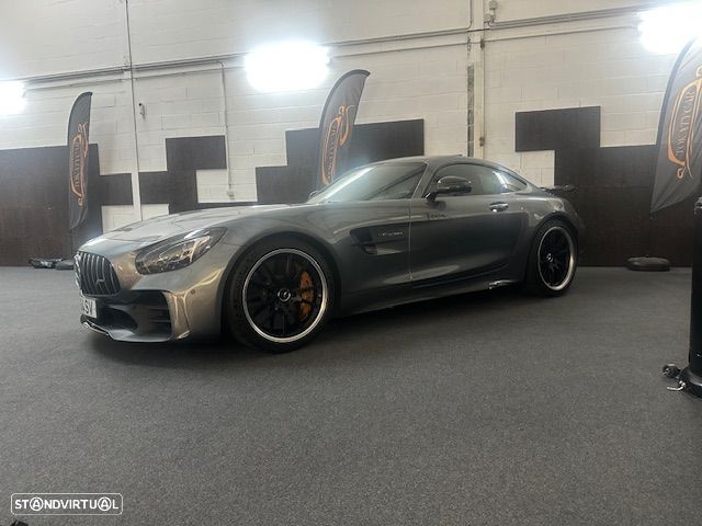 Mercedes-Benz AMG GT R - 10