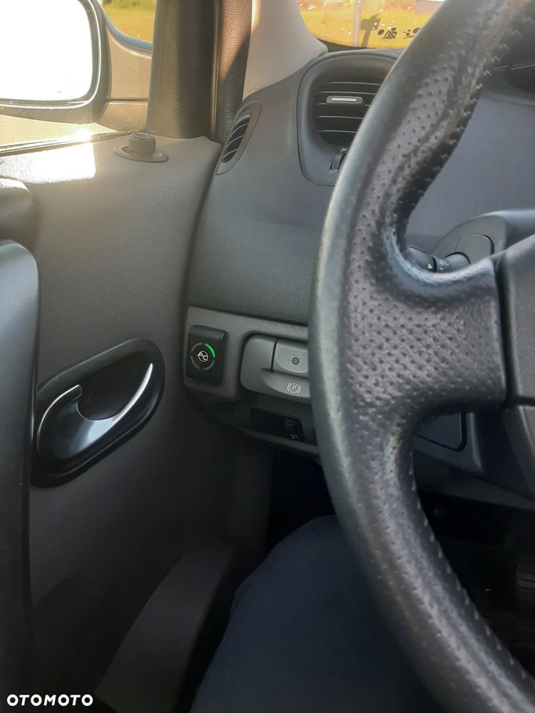 Renault Scenic 2.0 16V Privilege - 37