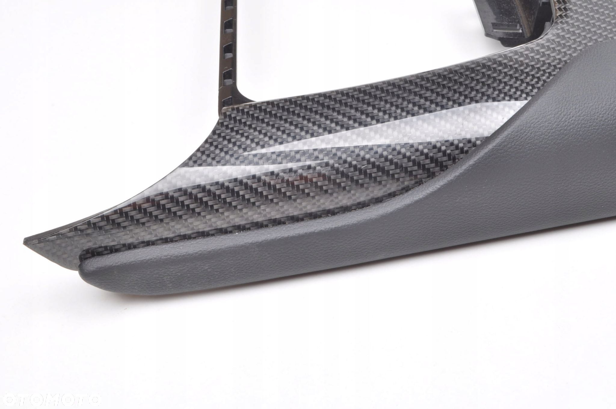 TOYOTA SUPRA MK5 LISTWA WEWNĘTRZNA DEKOR TUNEL ANGLIK 23R 6826408 - 2