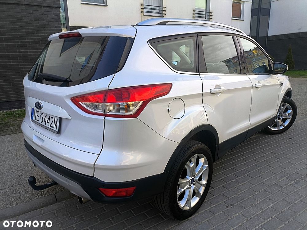 Ford Kuga 2.0 TDCi 2x4 Titanium - 14