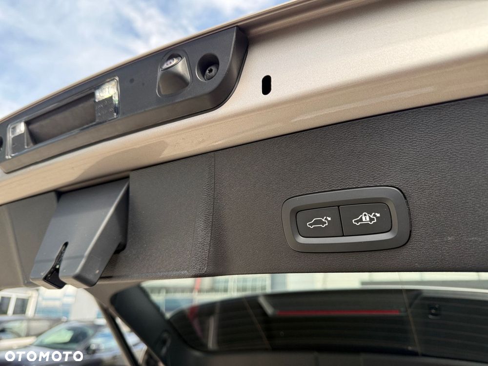 Volvo XC 40 - 29