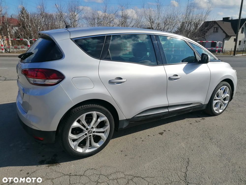 Renault Scenic - 4