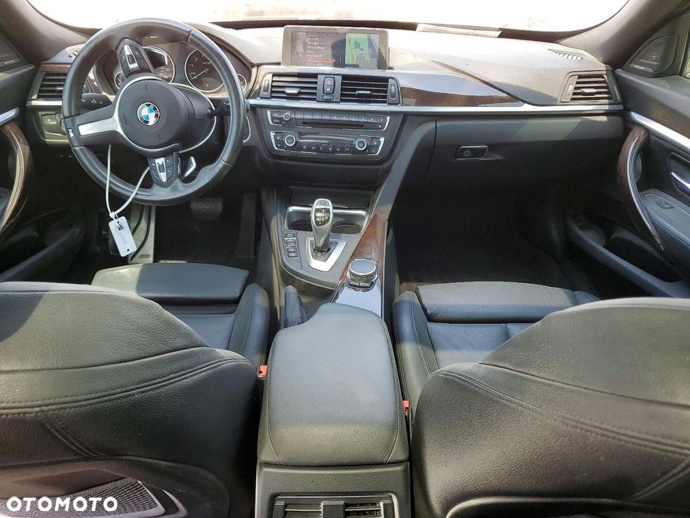 BMW Seria 3 335i Sport-Aut - 9
