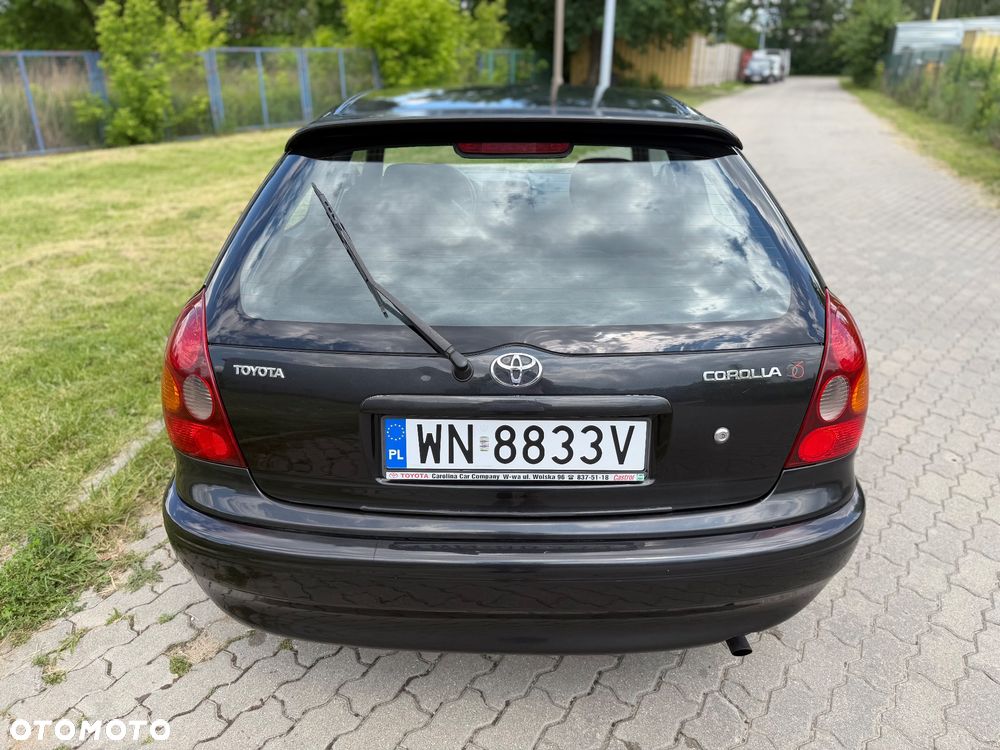 Toyota Corolla - 12