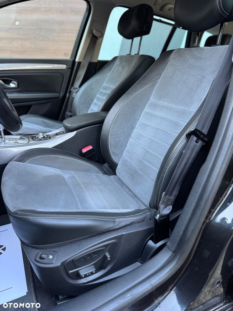 Renault Laguna dCi 175 FAP GT - 27
