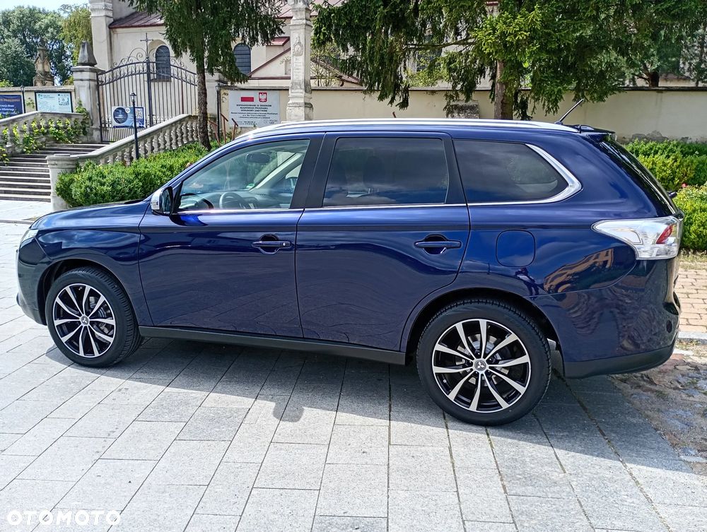 Mitsubishi Outlander 2.0 2WD Inform - 15