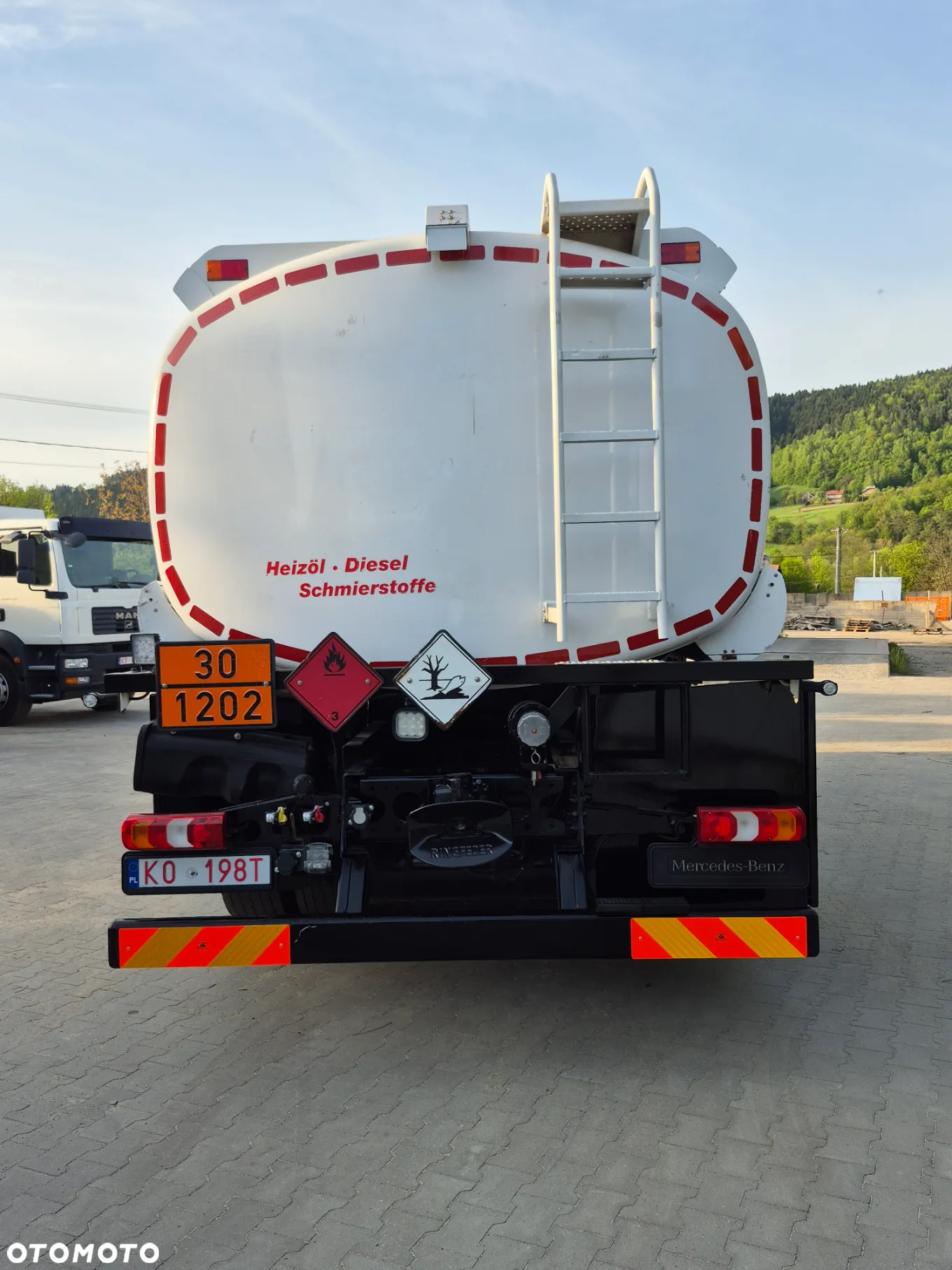 Mercedes-Benz ACTROS - 9