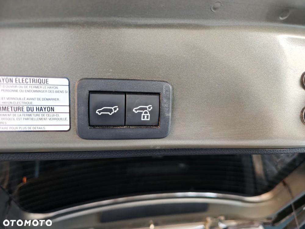 Toyota Yaris Hybrid 1.5 Executive - 6