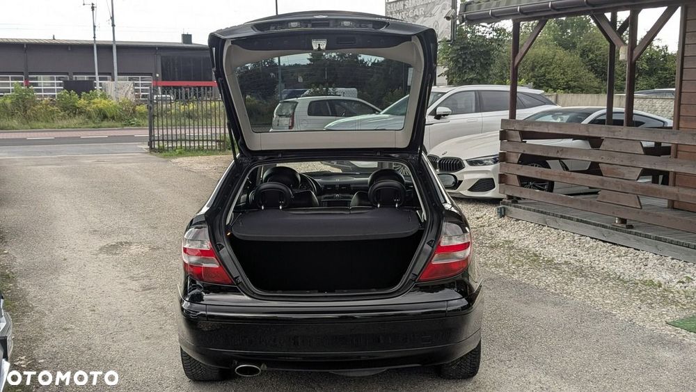Mercedes-Benz Klasa C 180 Kompressor Sport Edition - 34