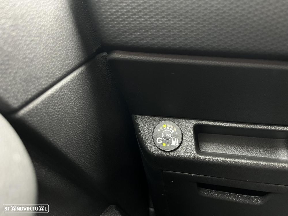 Renault Clio 1.0 TCe Techno Bi-Fuel - 22