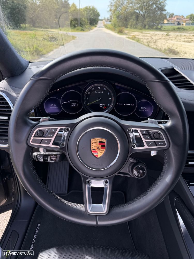 Porsche Cayenne Coupé Turbo S E-Hybrid Tiptronic S - 28