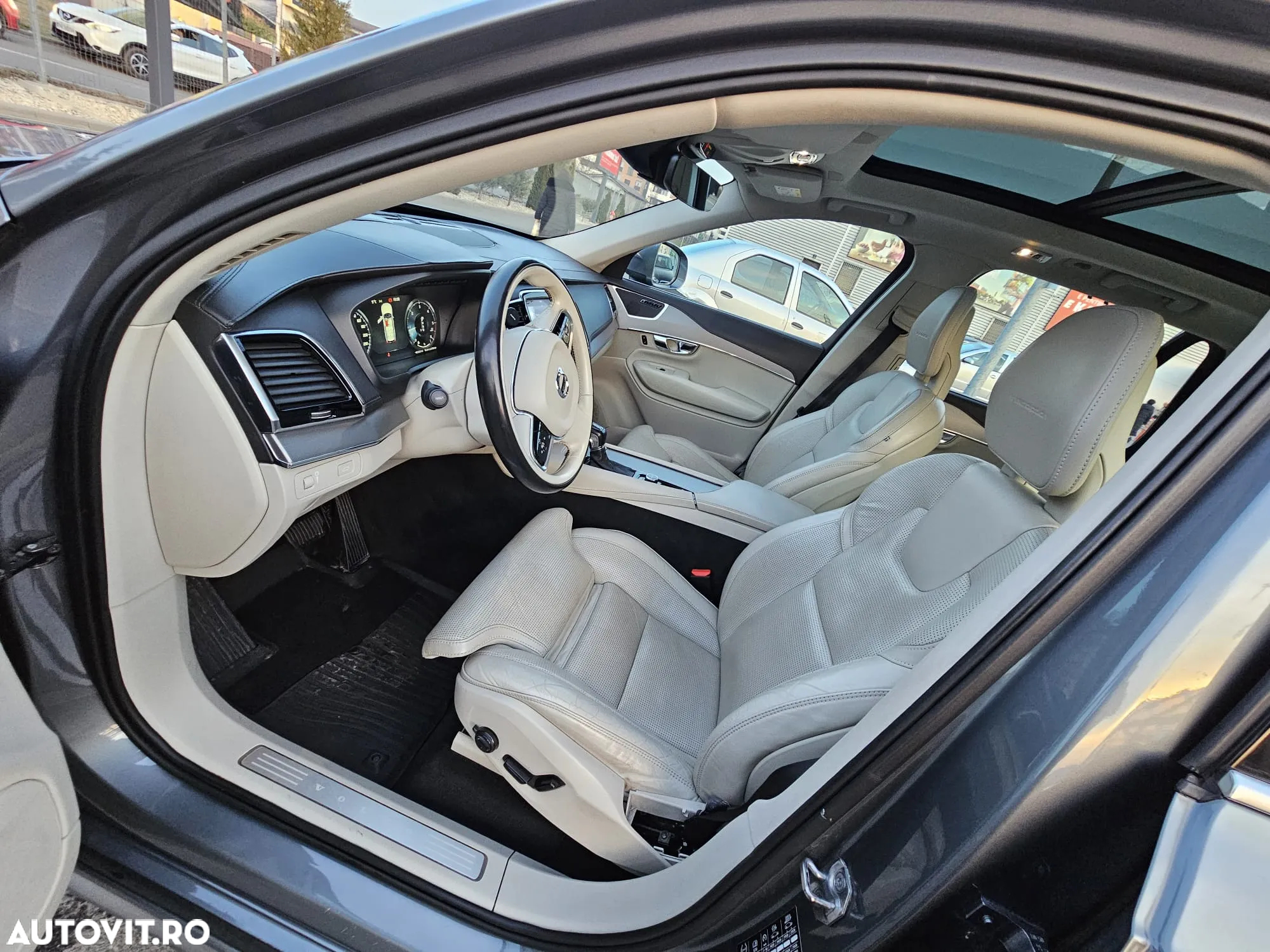 Volvo XC 90 D5 AWD Inscription - 12