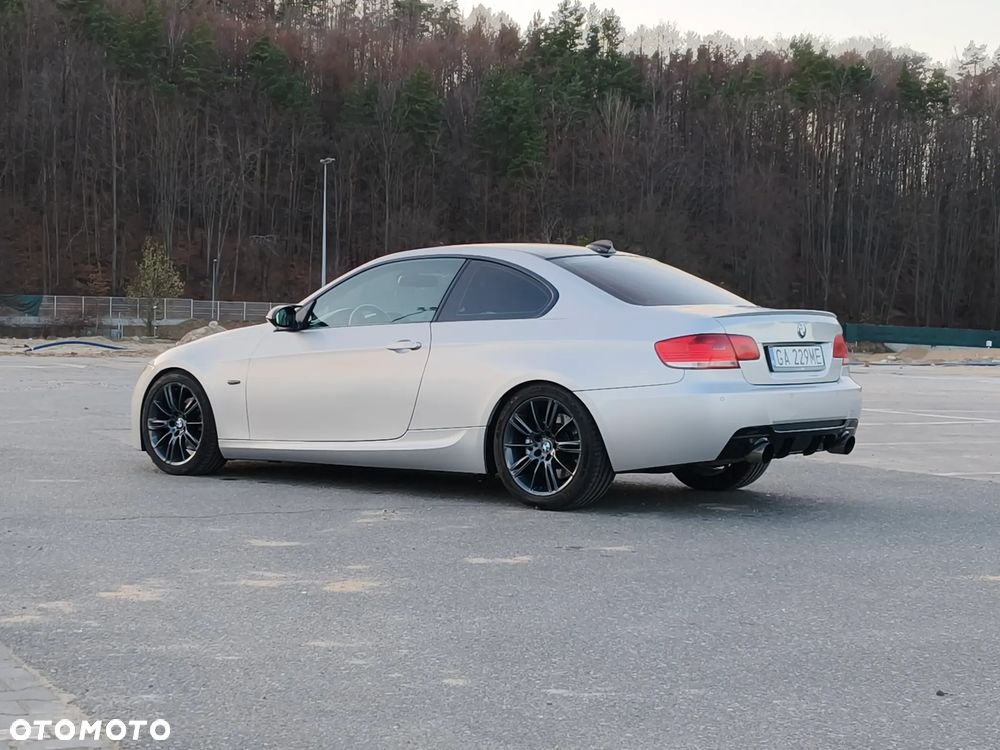 BMW Seria 3 330d - 3