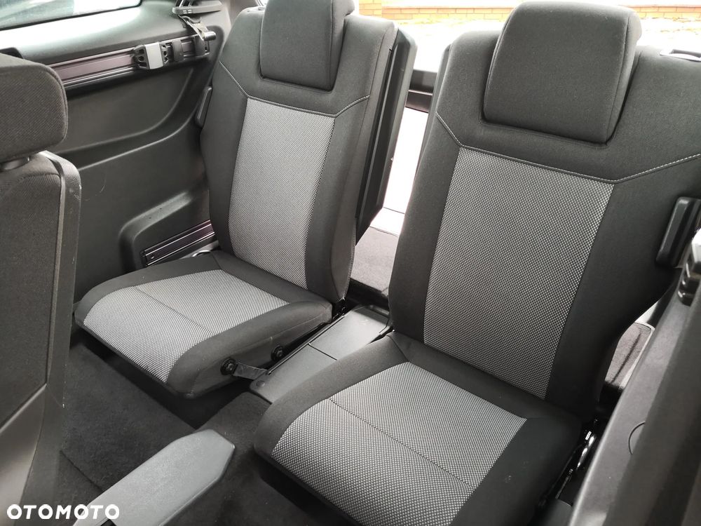 Opel Zafira 1.8 - 19