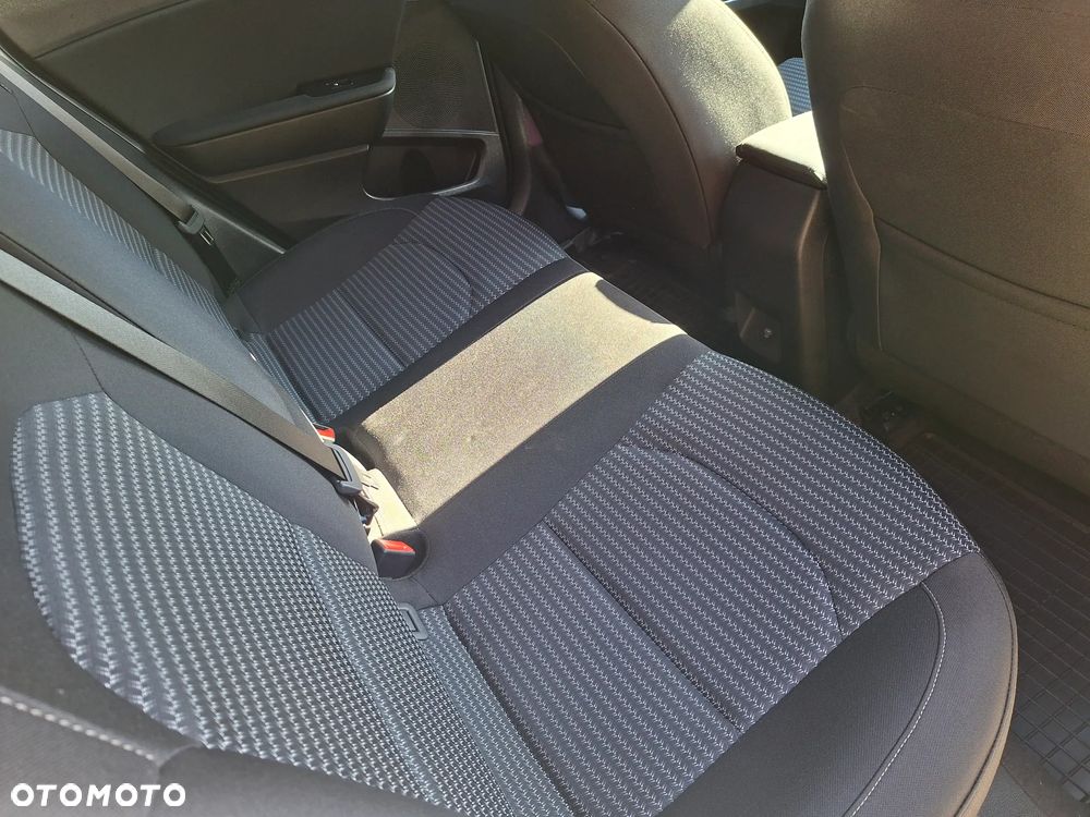 Kia XCeed - 15