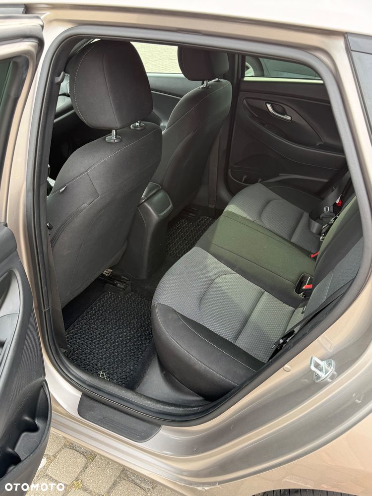 Hyundai i30 1.4 GET - 9