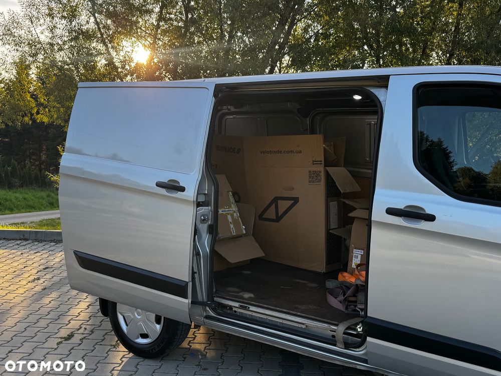 Ford Transit Custom - 11