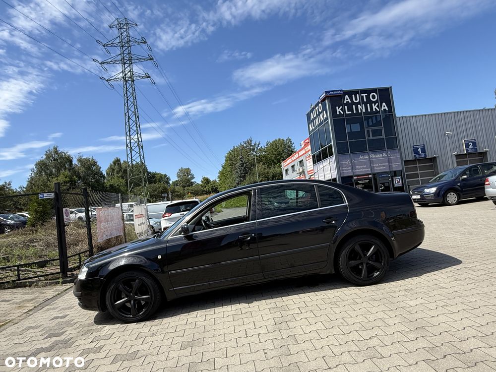 Skoda Superb 2.8 V6 Elegance - 2