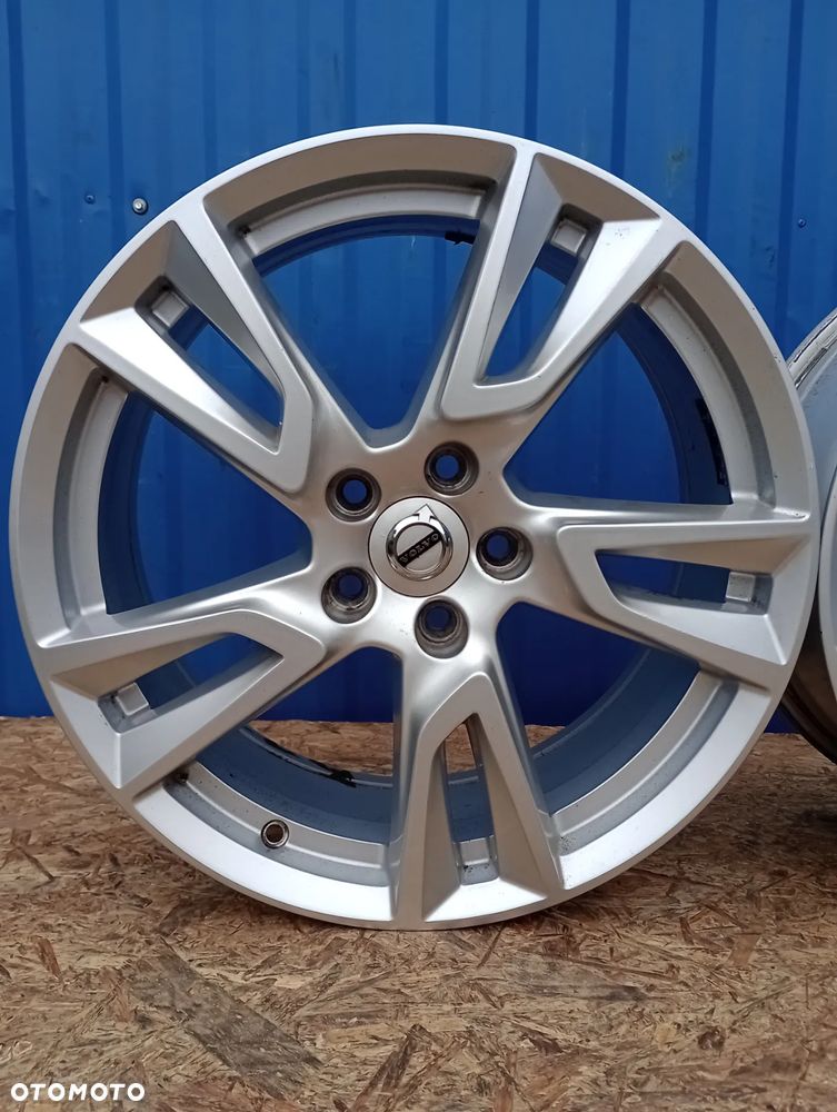 FELGI ALUMINIOWE 5x108 R18 ET50,5 7,5J VOLVO C30 C70 EX30 S40 S60 S80 V40 V50 V60 V70 XC40 XC60 XC70 - 4