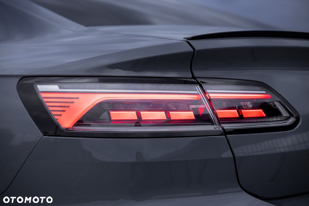 Volkswagen Arteon 2.0 TSI R-Line DSG - 22