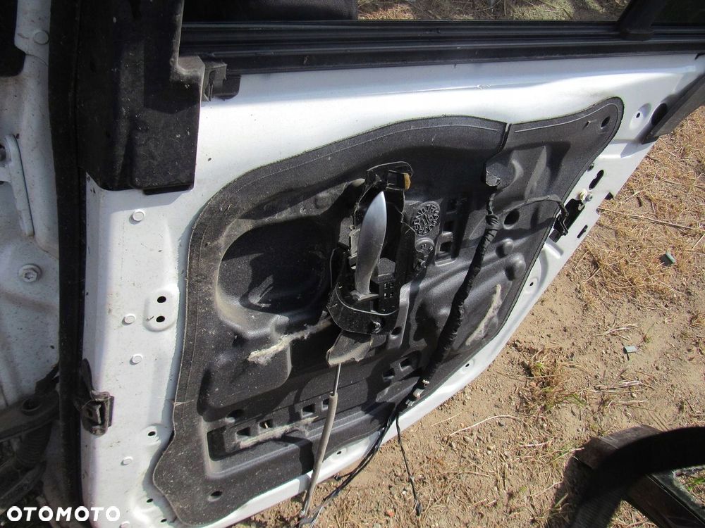 BMW 5 F10 F11 2014 prawe Drzwi tylne kombi - 7