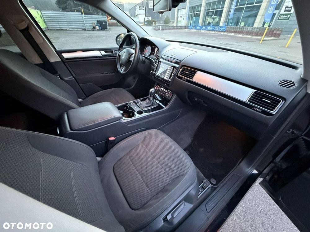 Volkswagen Touareg - 14