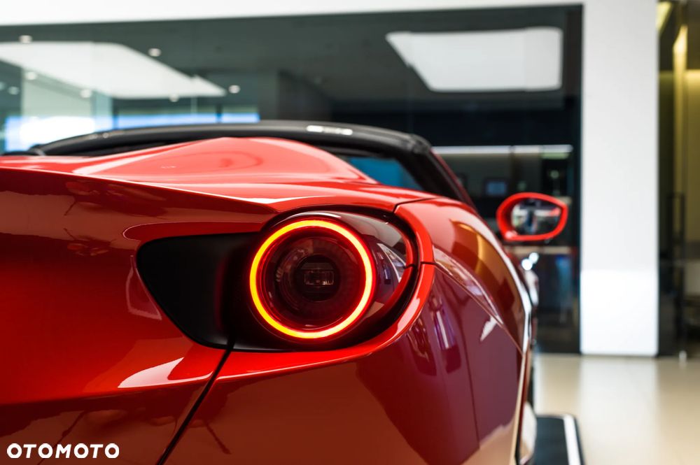 Ferrari Portofino M - 13