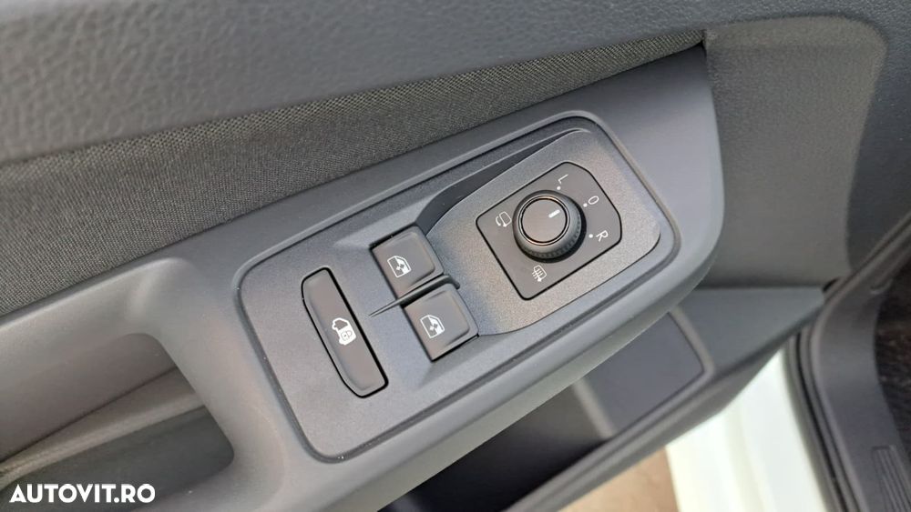 Ford NEW TRANSIT CONNECT VAN L2 - 37