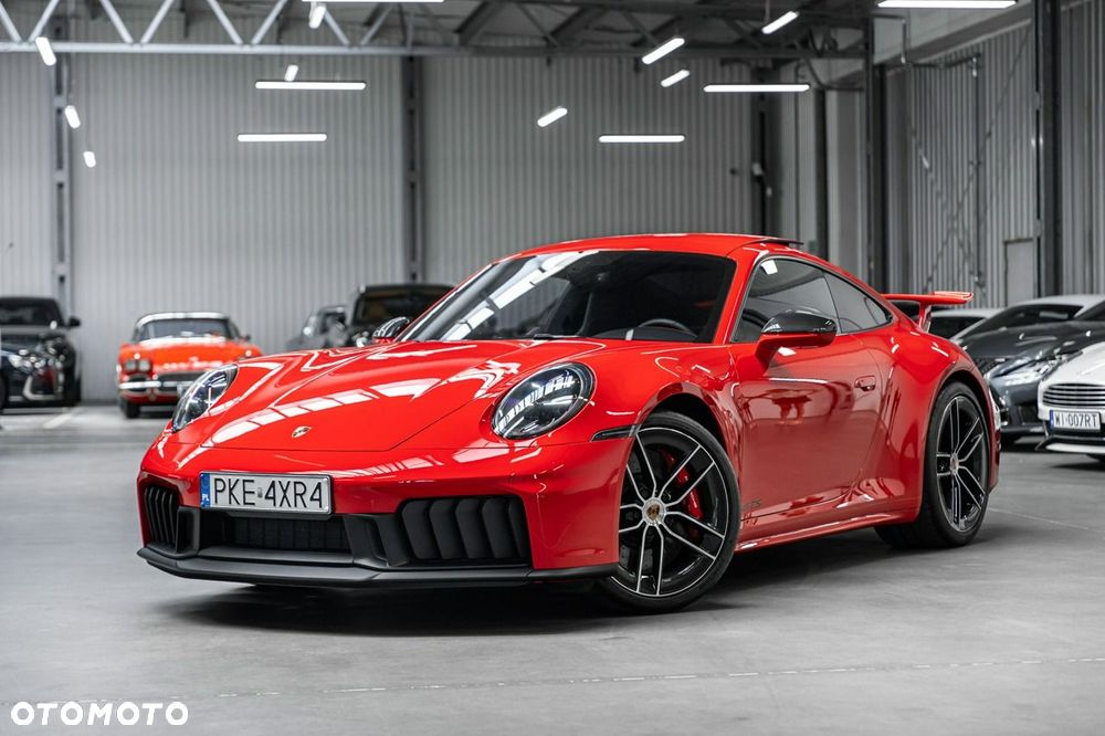 Porsche 911 Carrera 4 GTS PDK - 13