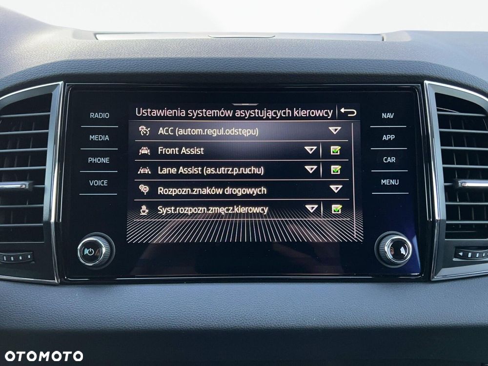 Skoda Karoq 2.0 TDI SCR 4x2 Style DSG - 29