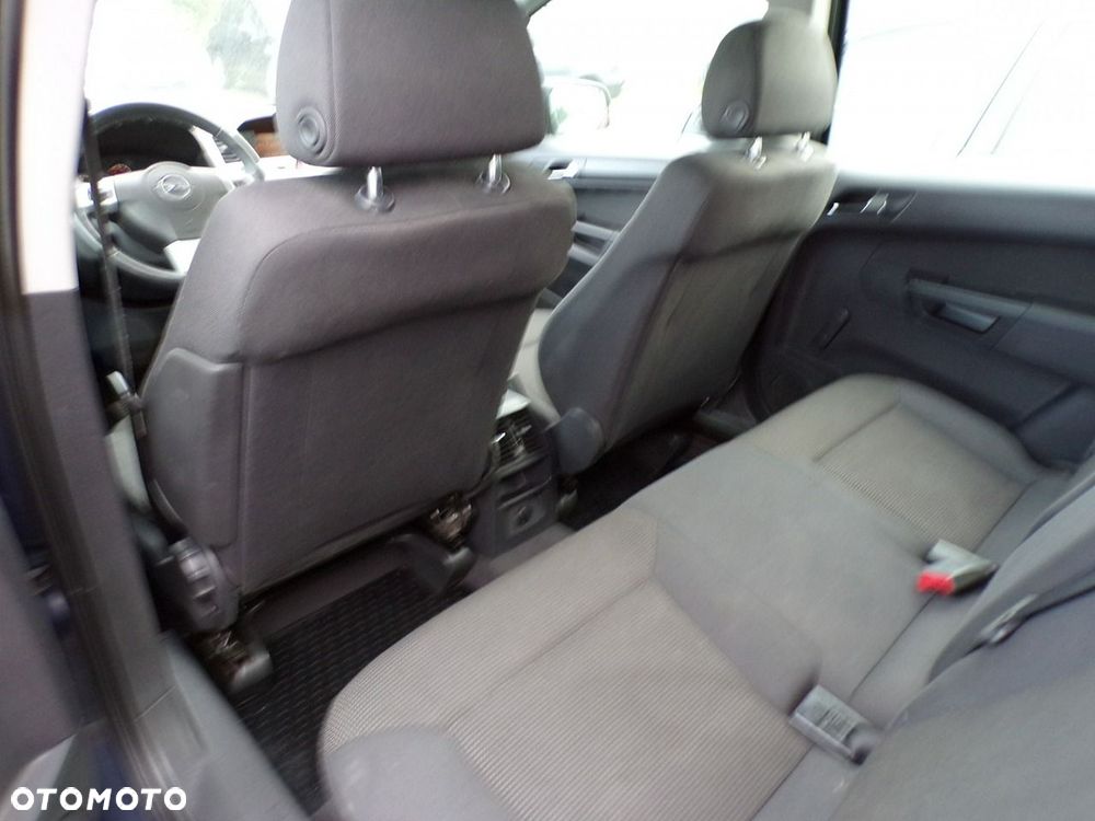 Opel Zafira - 23