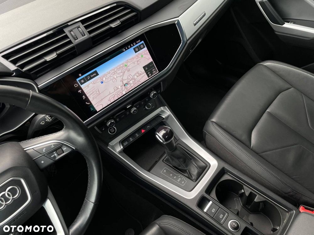 Audi Q3 - 30
